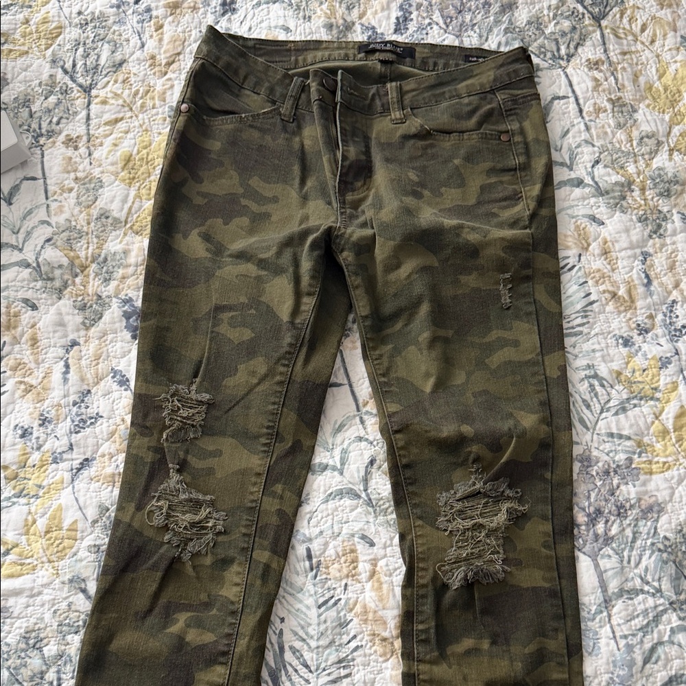 Judy Blue Camouflage Skinny Jeans